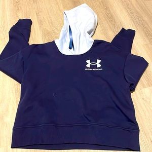 Underarmour sweatshirt